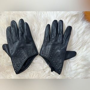 Unique design of sheepskin gloves